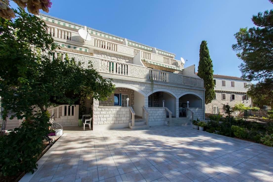 Apartments Paula Bol Exterior foto